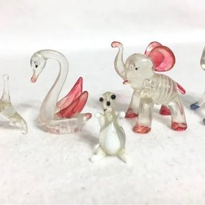 4 Disney Acrylic Facets Figurines Dumbo Swan Dog Cat